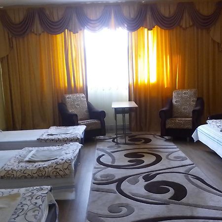 Hotel Bb Student Хуст Екстер'єр фото