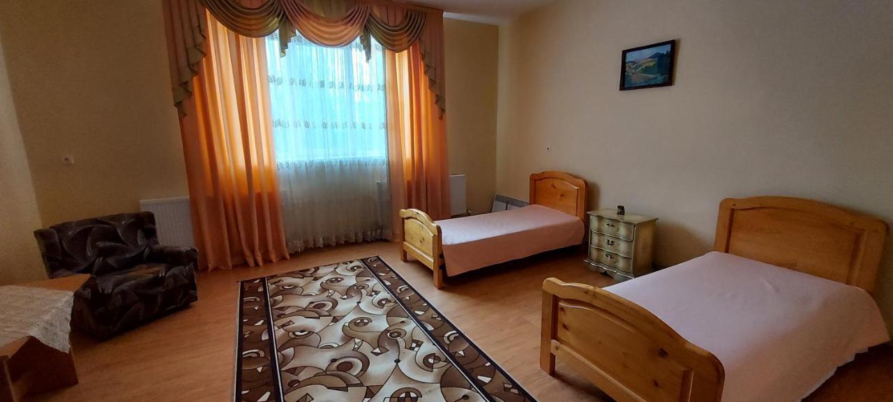 Hotel Bb Student Хуст Екстер'єр фото