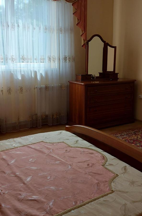 Hotel Bb Student Хуст Екстер'єр фото